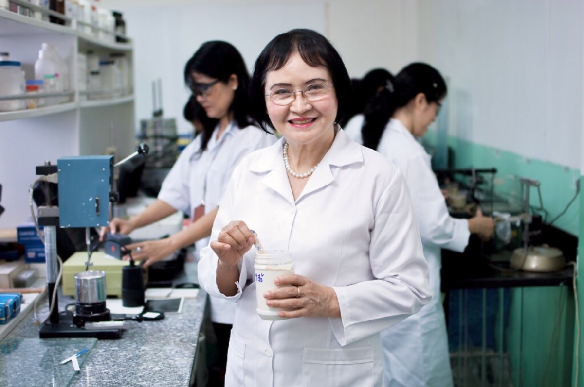 PGS.TS Nguyễn Thị Hòe - Chủ tịch Hội đồng Quản trị Tập đoàn Sơn Kova