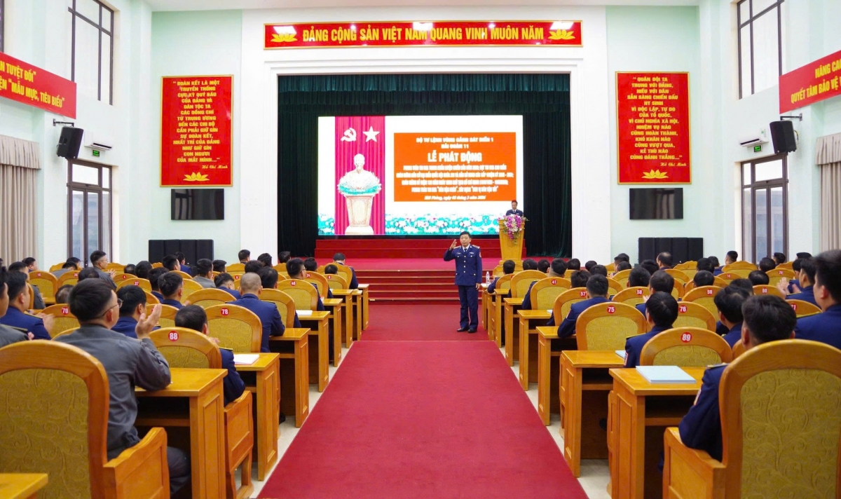 Quang cảnh buổi Lễ phát động Phong trào thi đua