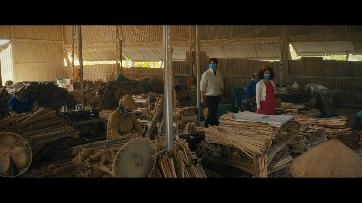 Đề tài làng nghề truyền thống làm tăng thêm sức hấp dẫn cho bộ phim và đặt ra nhiều câu hỏi trong thời đại mới