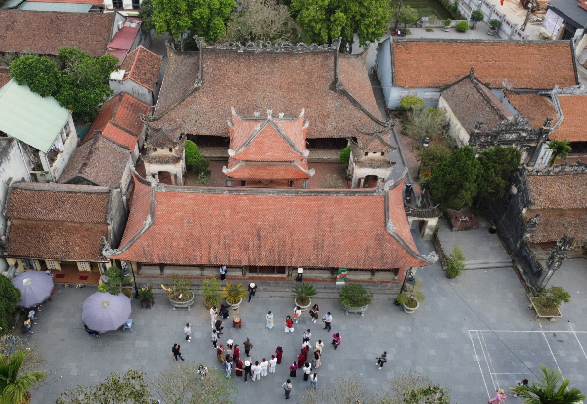 Đình Hùng Lô là quần thể di tích lịch sử - văn hóa giàu giá trị, in đậm dấu ấn thời gian