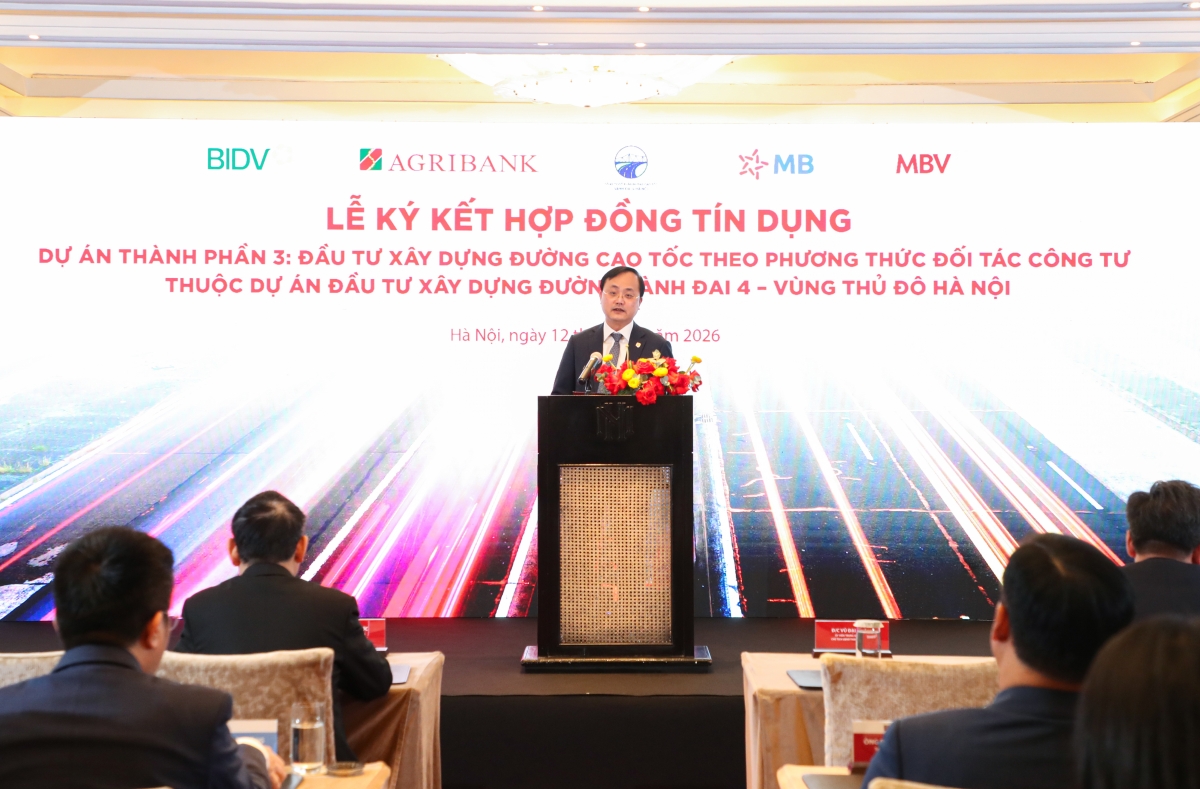 Ông Tô Huy Vũ - Chủ tịch HĐTV Agribank phát biểu tại buổi Lễ ký kết tín dụng cho Dự án Vành đai 4 Vùng thủ đô