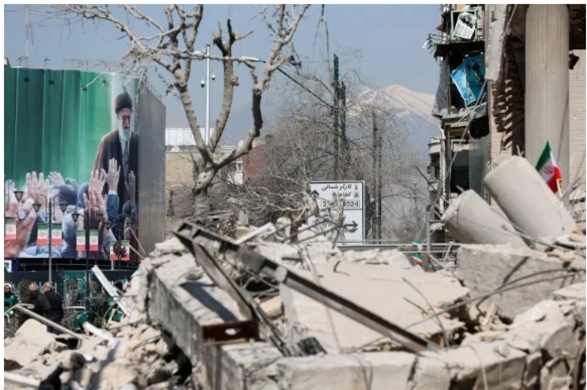 Khung cảnh đổ nát tại thủ đô Tehran, Iran, sau khi hứng chịu các đợt không kích của Mỹ và Israel. (Ảnh: Reuters)