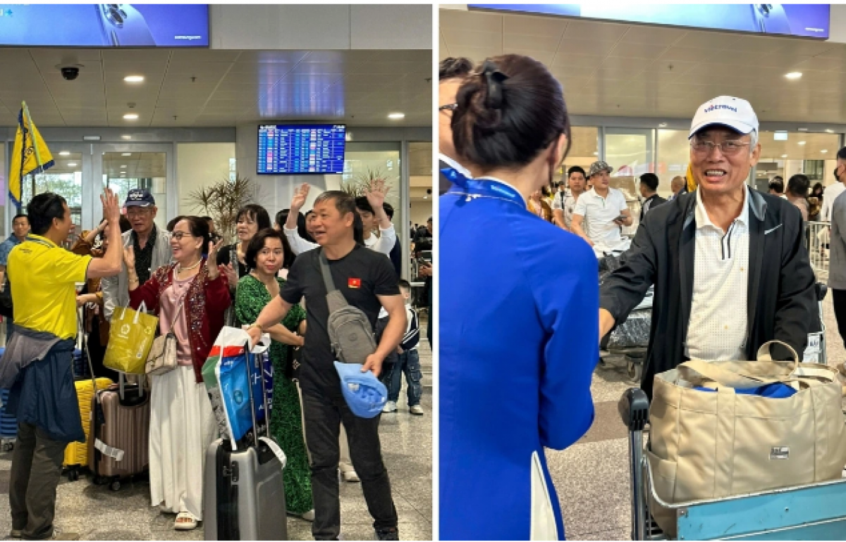 Nhiều du khách Việt Nam đã về đến sân bay Nội Bài chiều 4/3, được chào đón bởi người thân, đại diện sân bay và công ty du lịch. Ảnh: Vân Khanh