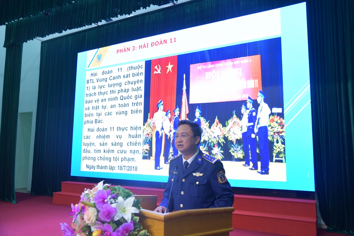 Thượng tá Vương Văn Hải, Chủ nhiệm Chính trị Hải đoàn 11 giới thiệu về truyền thống, chức năng, nhiệm vụ của đơn vị và tư vấn, định hướng nghề nghiệp