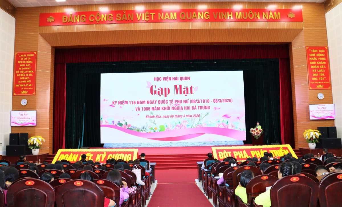 Quang cảnh buổi gặp mặt