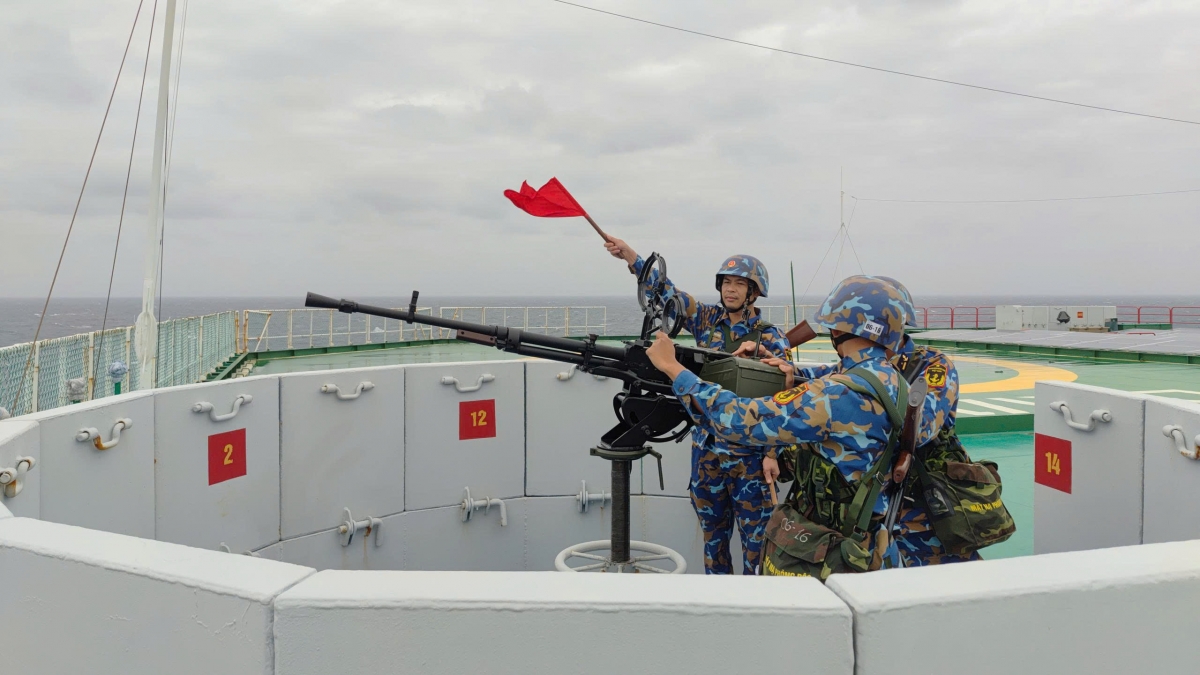 CBCS nhà giàn DK1 quyết tâm bảo vệ vững chắc chủ quyền, thềm lục địa phía Nam