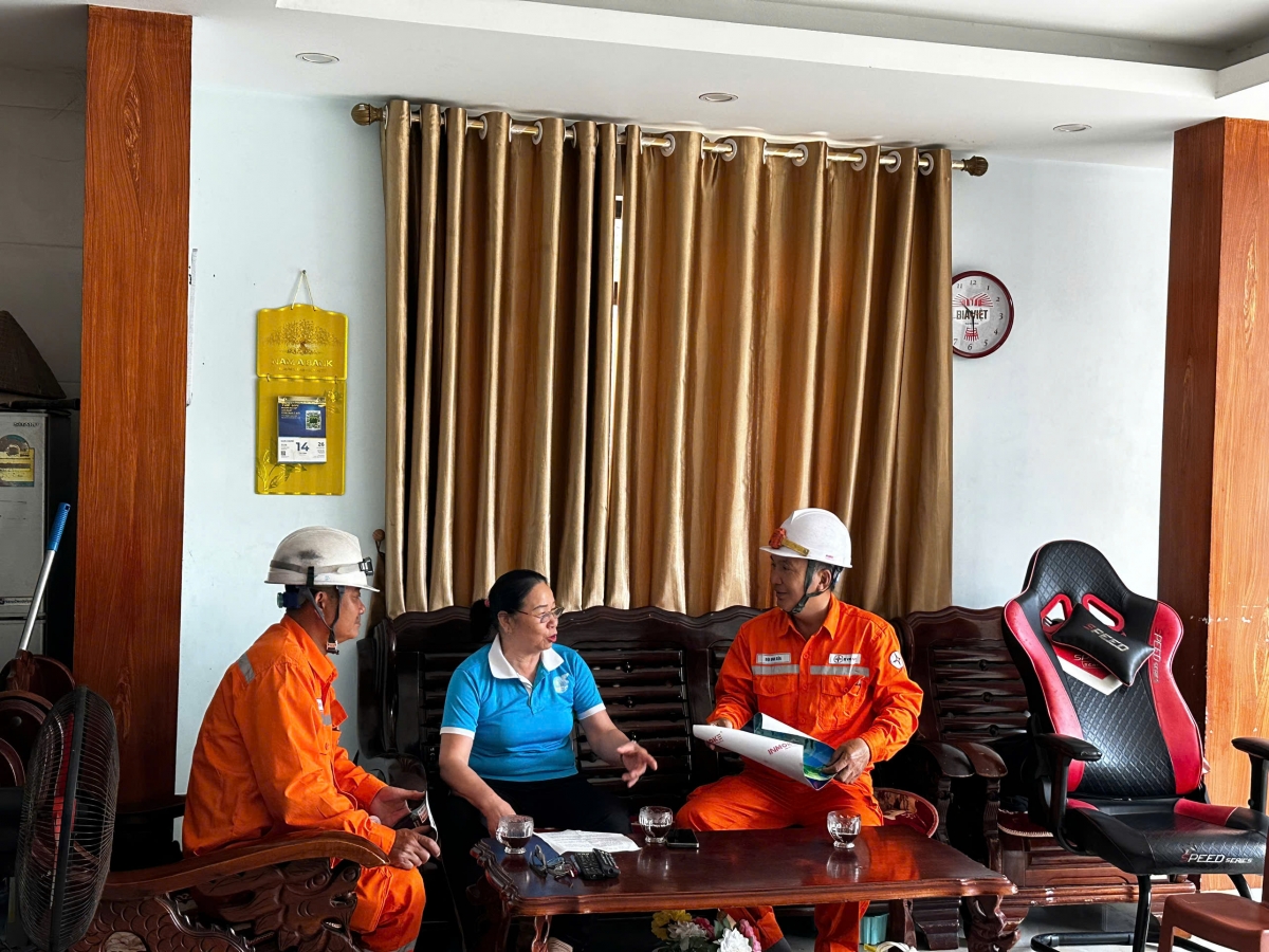 Ngành điện Quảng Ninh đẩy mạnh tuyên truyền tiết kiệm điện năng đến người dân trên địa bàn