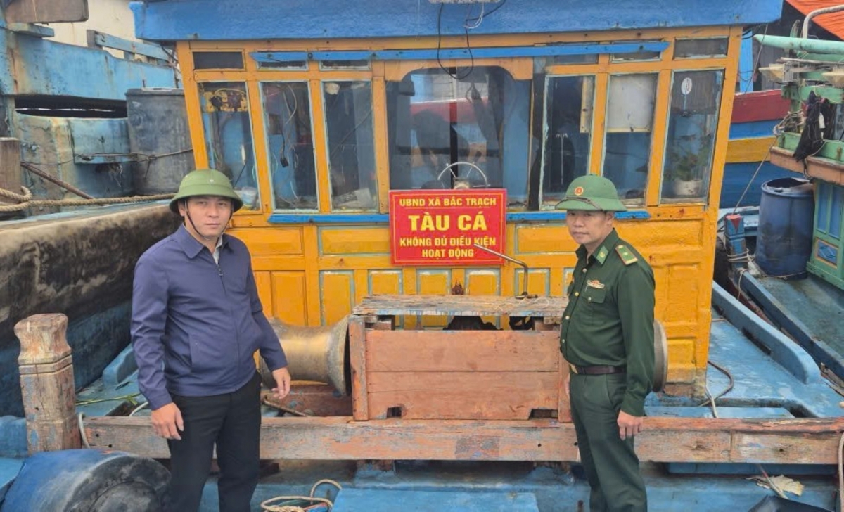 Niêm phong tàu cá không đủ điều kiện hoạt động