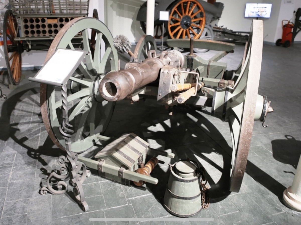 Pháo Cannon de 4 Gribeauval trong bảo tàng, pháo quan trọng của pháo binh Pháp