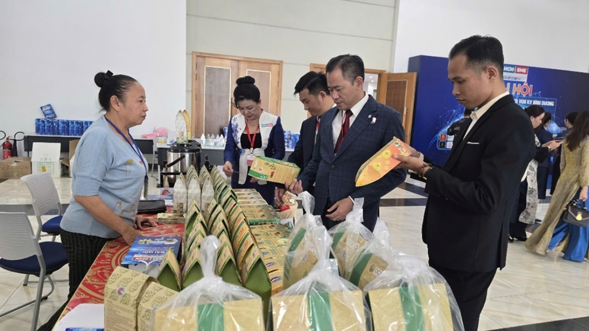 Gian hàng giới thiệu sản phẩm của các doanh nghiệp nhỏ và vừa