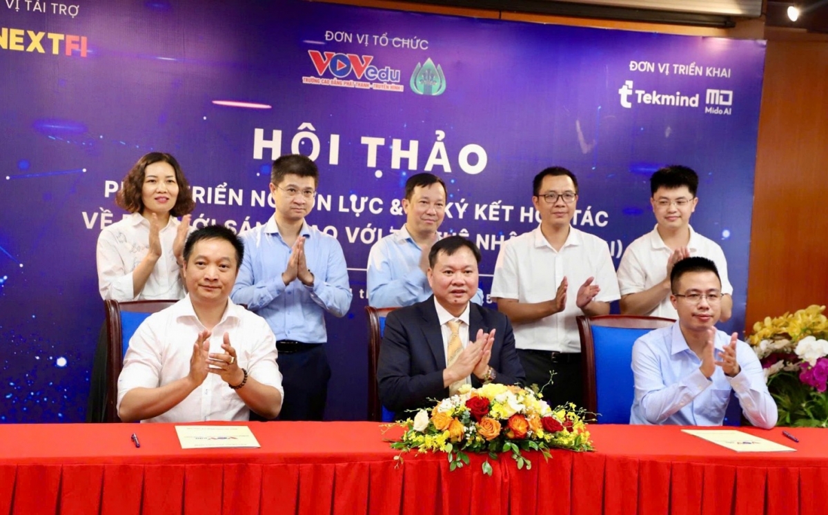 VOVedu ký kết hợp tác chiến lược với Tekmind và YESI, thúc đẩy phát triển nguồn nhân lực trong kỷ nguyên trí tuệ nhân tạo (AI) tại Hội thảo ngày 24/6/ 2025 ở 58 Quán Sứ, Hà Nội.