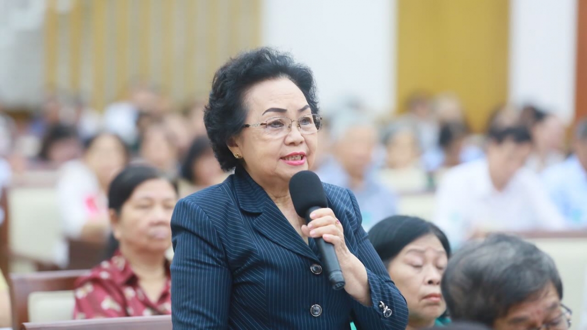 Cử tri Phan Thị Phụng, ngụ phường Phú Nhuận (Ảnh: Duy Phương)