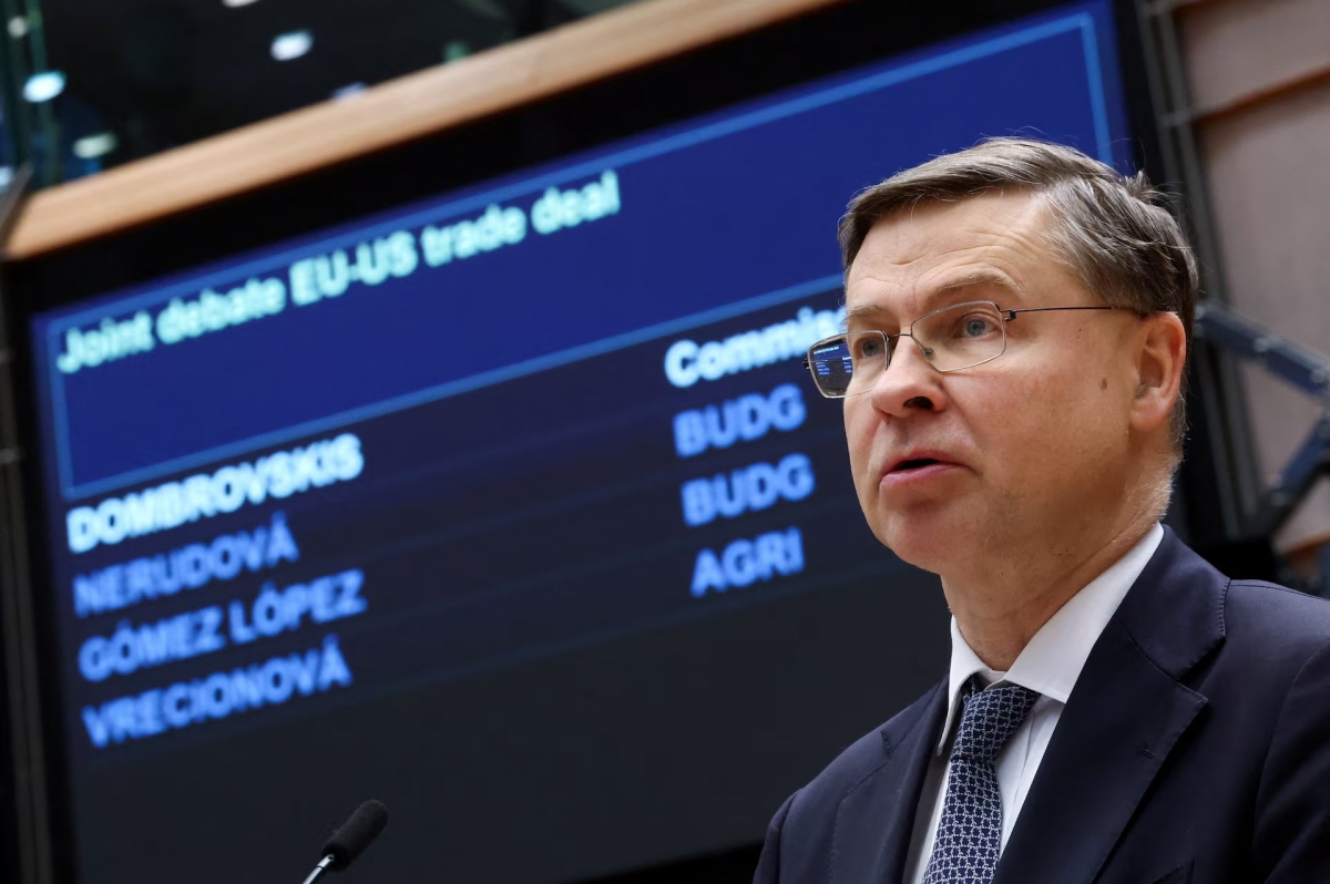 Ủy viên châu Âu phụ trách Kinh tế Valdis Dombrovskis (Ảnh-Theo Reuters)
