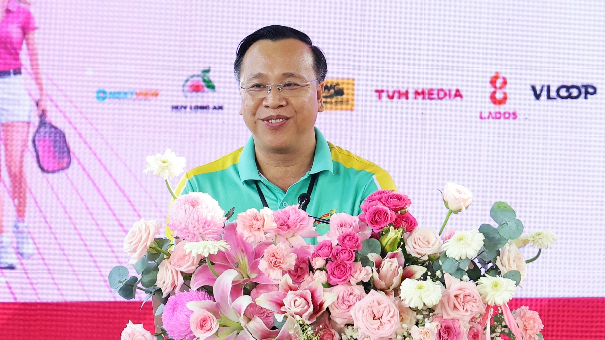 Nhà báo Võ Ngọc Văn Quân, Giám đốc Trung tâm Truyền hình Việt Nam khu vực Tây Nam Bộ - Trưởng Ban Tổ chức phát biểu tại lễ khai mạc