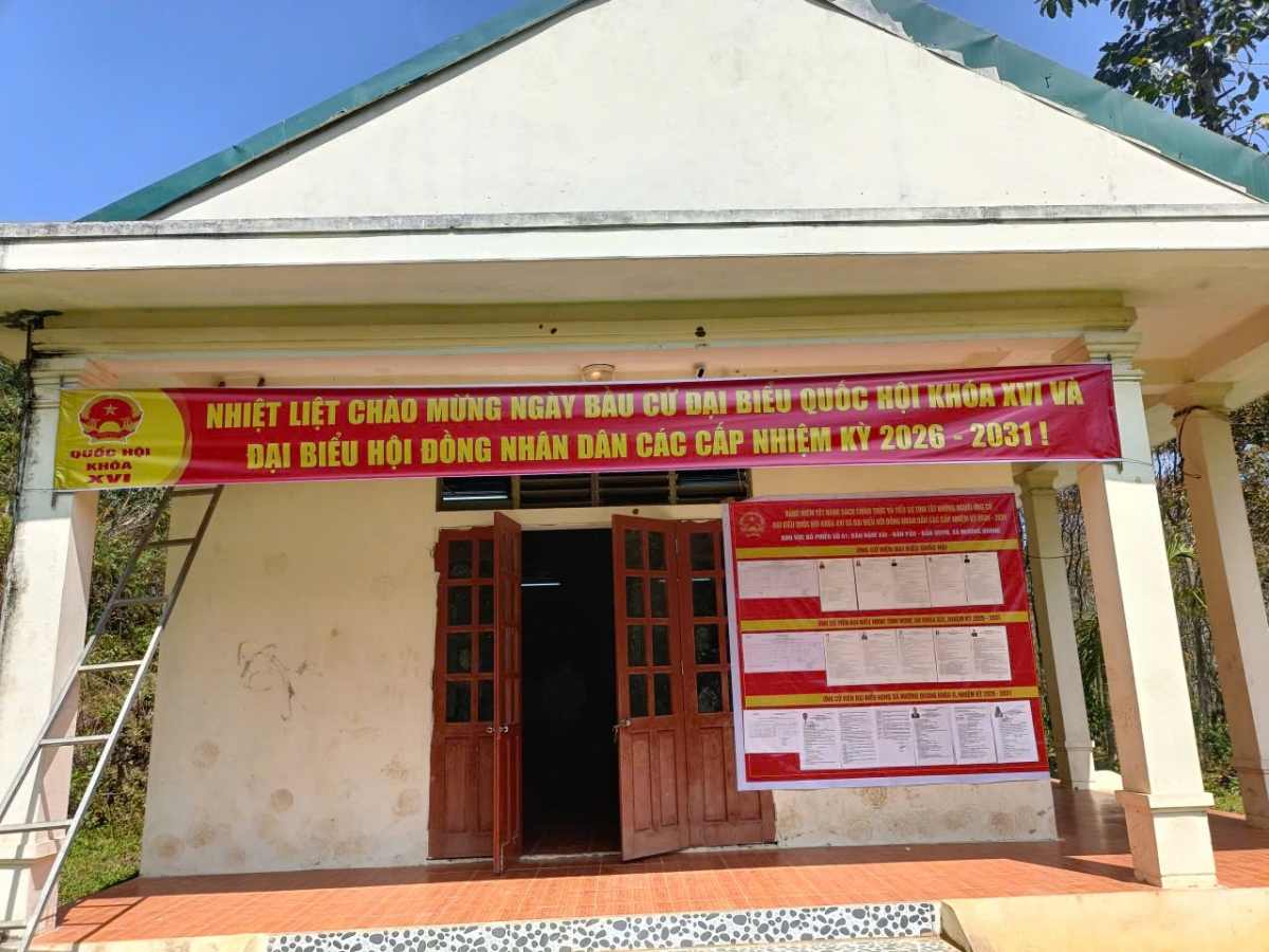 
 Trên địa bàn xã Mường Quàng có 11 đơn vị bầu cử, trong đó có 2 đơn vị bầu cử có hai khu vực bỏ phiếu sớm, vì điều kiện giao thông xa xôi, khó khăn. 