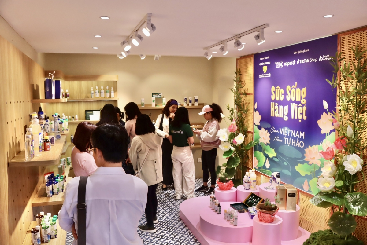 Không gian trưng bày, livestream “Sức sống hàng Việt” lần thứ 2 năm 2026