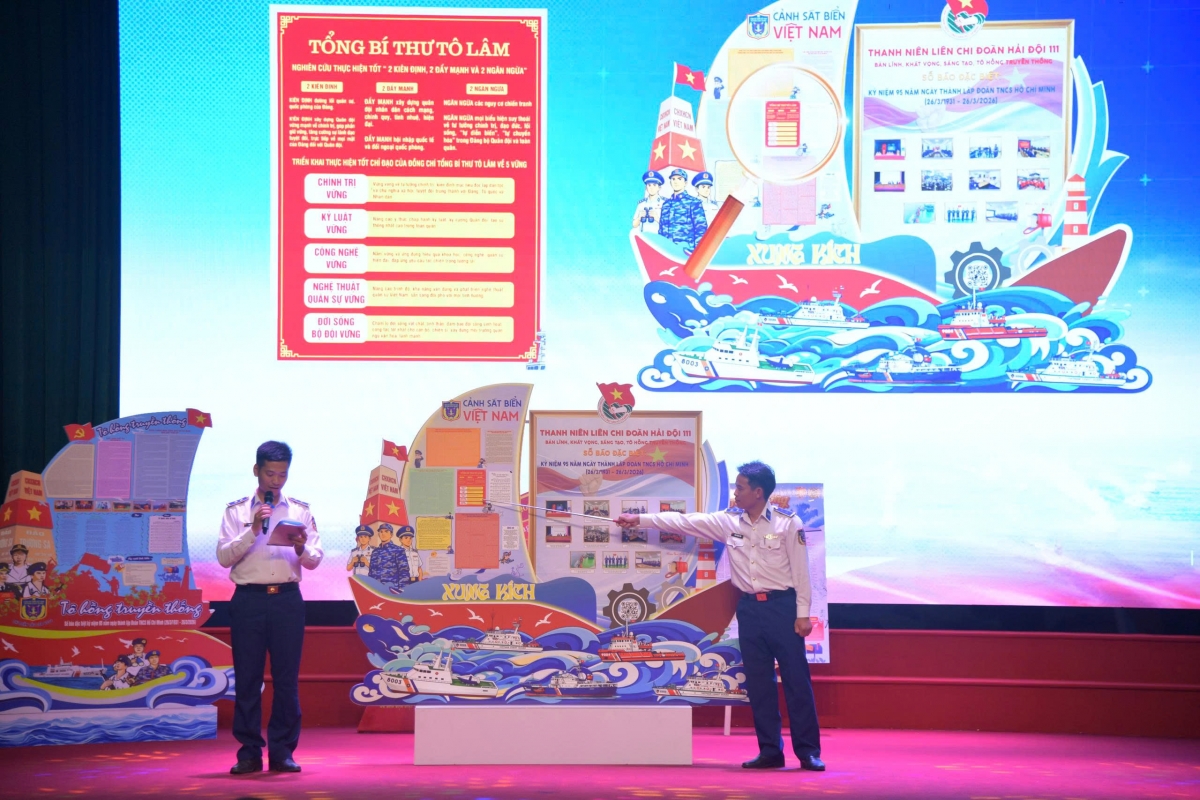 Các đội tham gia phần thi bình báo