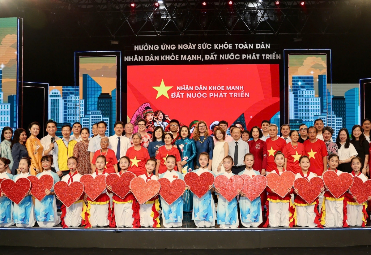 Chương trình góp phần nâng cao nhận thức của người dân trong việc chăm sóc sức khoẻ chủ động