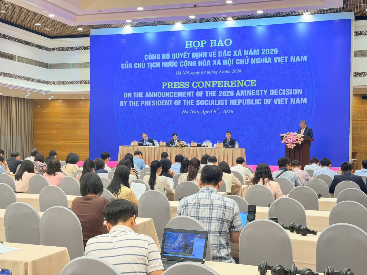 Toàn cảnh họp báo