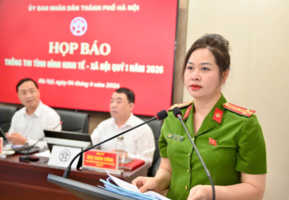 Thượng tá Vũ Thị Hoàng Yến - Phó trưởng Phòng Cảnh sát kinh tế (Công an TP Hà Nội)