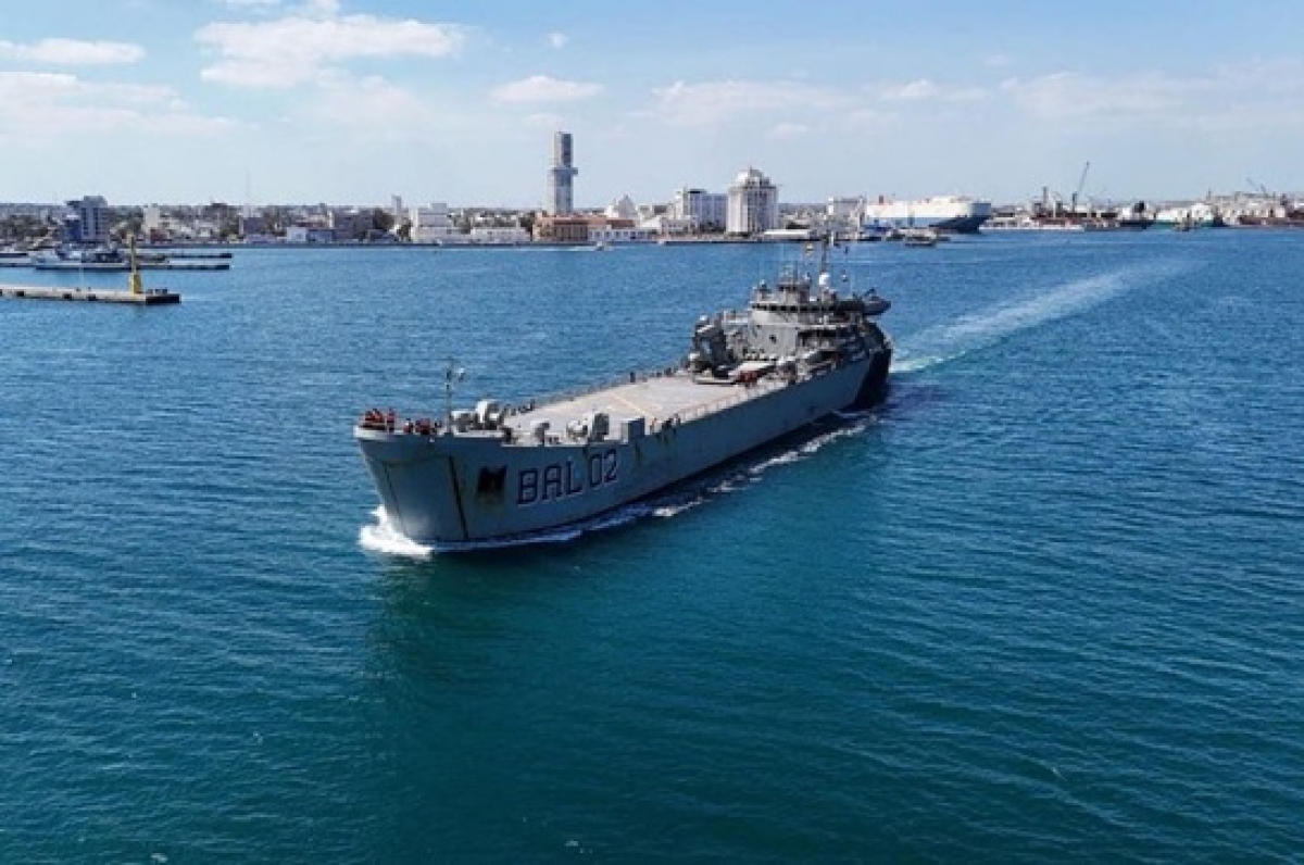 Các tàu chở đầy thực phẩm thiết yếu và đồ dùng vệ sinh cá nhân đến Cuba. (Ảnh: Semar)