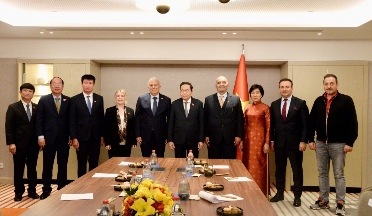 Chủ tịch Quốc hội Trần Thanh Mẫn tiếp Lãnh sự danh dự Việt Nam tại thành phố Istanbul