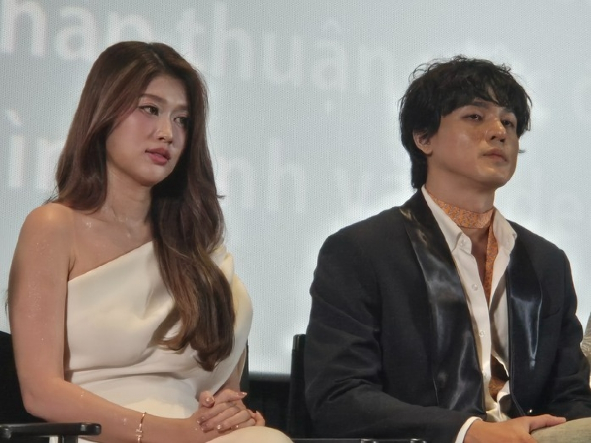 Hai gương mặt chính của bộ phim - Hoa hậu Đoàn Thiên Ân và diễn viên Khương Lê đã để lại nhiều cảm xúc trong bộ phim.