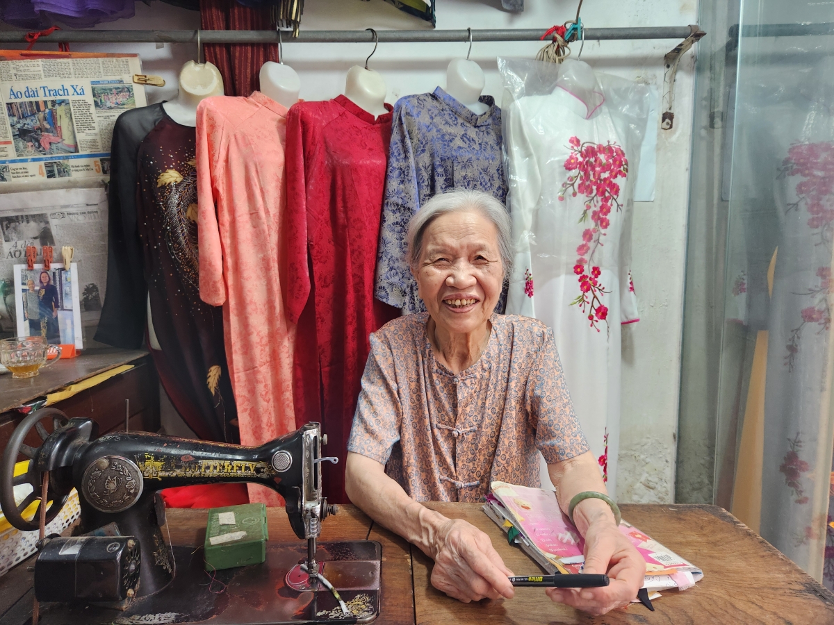 Cụ bà Lê Thị Quyến