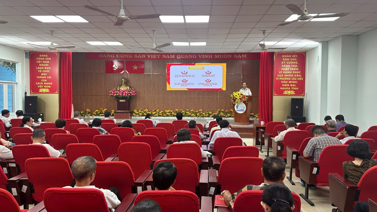 Thượng tá Hà Văn Hậu, Phó Chính ủy Lữ đoàn 125 thực hiện chuyên đề