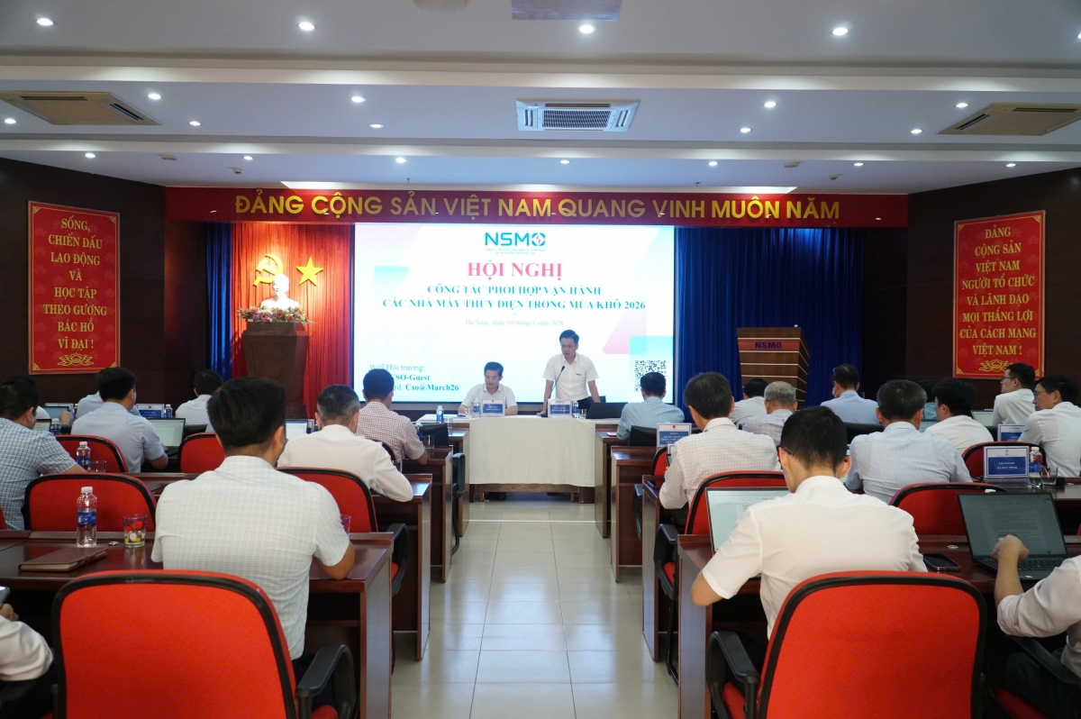 Hội nghị khẳng định: Sự phối hợp hiệu quả giữa Cơ quan quản lý địa phương, Đơn vị điều độ hệ thống điện quốc gia và các Đơn vị phát điện sẽ góp phần quan trọng đảm bảo cung cấp điện an toàn, ổn định cho khu vực miền Trung và toàn bộ hệ thống điện quốc gia trong mùa khô năm 2026.