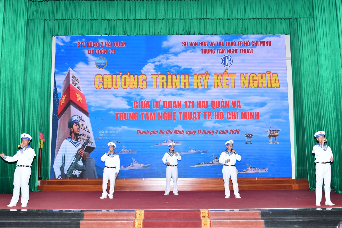 Tiết mục văn nghệ tại chương trình