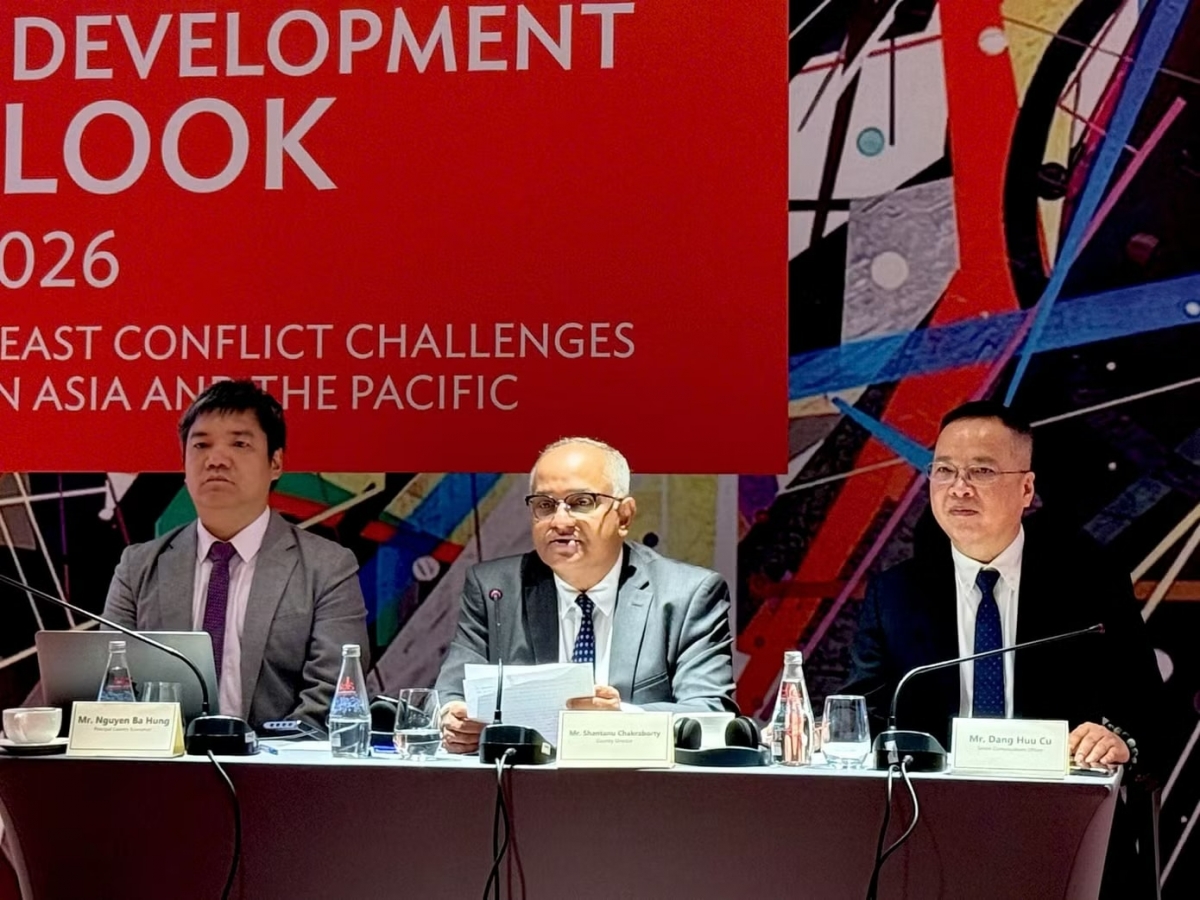 ADB họp báo sáng 10/4 tại Hà Nội.