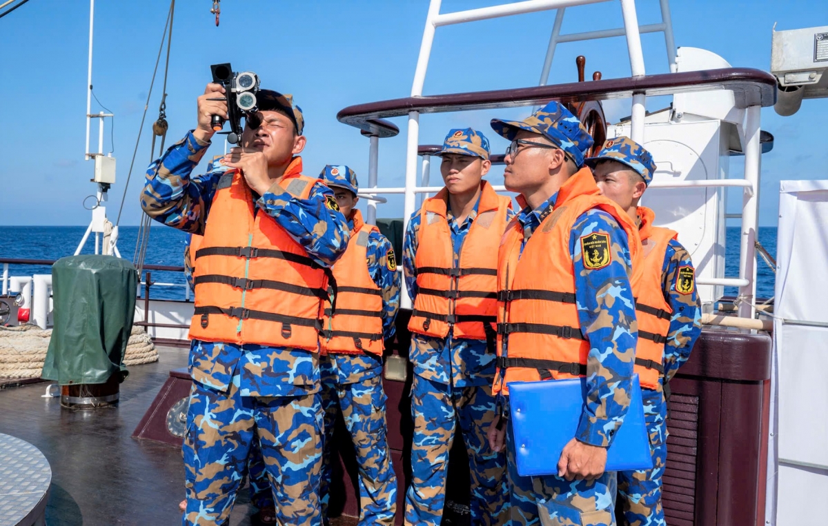 Huấn luyện chuyên ngành hàng hải trên Tàu buồm 286 - Lê Quý Đôn