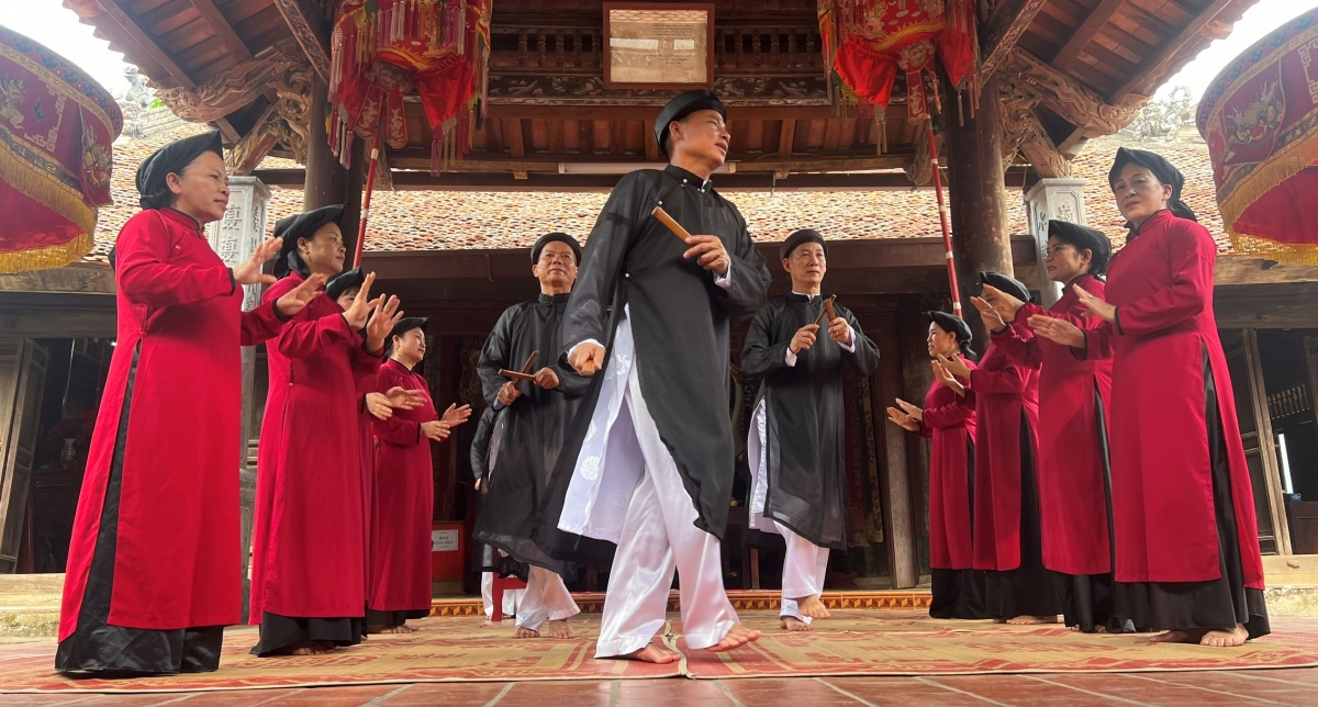 Các nghệ nhân nỗ lực giữ gìn và phát huy điệu hát Xoan cổ