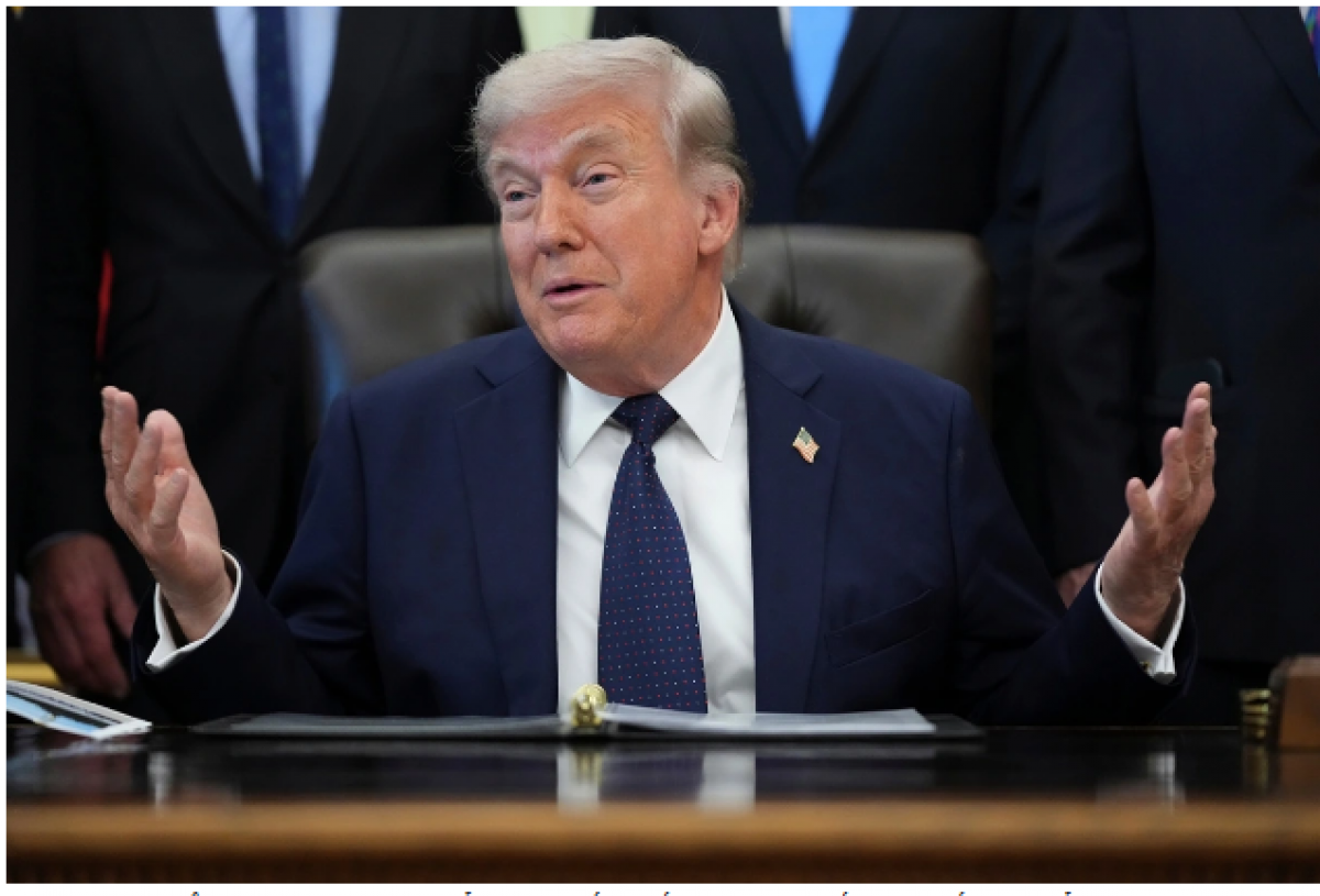 Ông Trump nói Iran có thể gọi điện nếu muốn đàm phán chấm dứt chiến tranh. Ảnh: AP