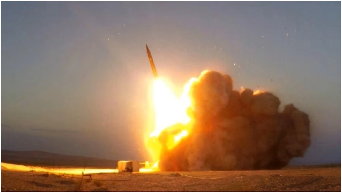 Tên lửa tầm nhiệt của Iran thách thức ưu thế không quân Mỹ. Ảnh: Reuters