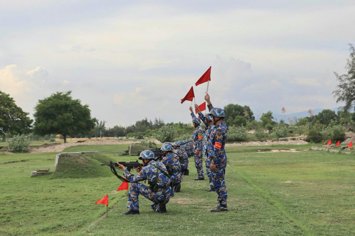 Huấn luyện bắn súng STV-380