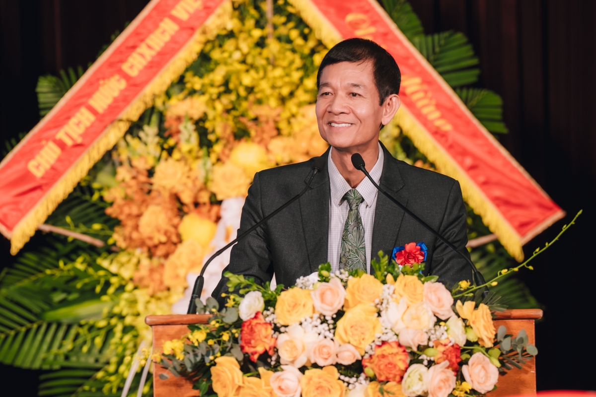 GS.TS Hoàng Đình Phi, Hiệu trưởng Trường Quản trị và Kinh doanh, Đại học Quốc gia Hà Nội