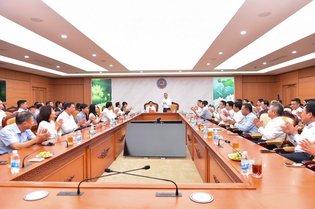 Toàn cảnh hội nghị.