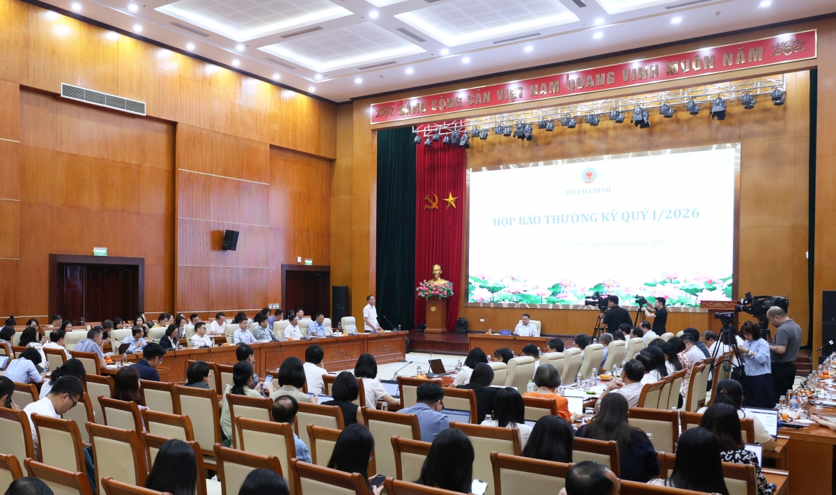 Toàn cảnh họp báo