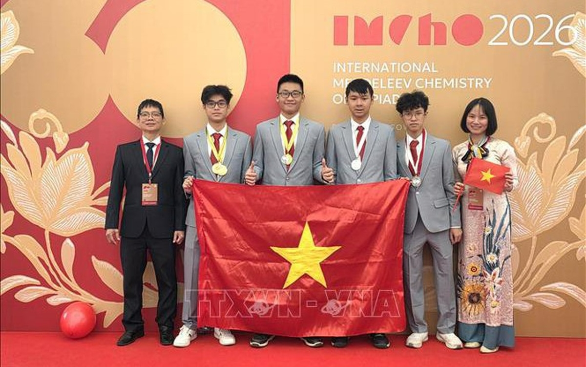 Cả 4 học sinh Việt Nam dự thi Kỳ thi Olympic Hóa học Quốc tế Mendeleev (IMChO) lần thứ 60 đều đoạt huy chương.