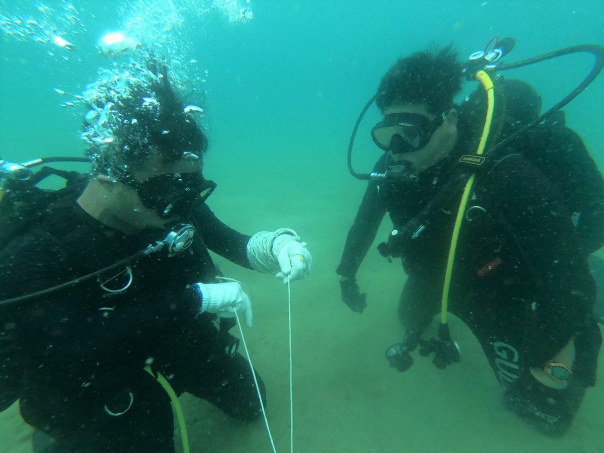 Chiến đấu viên Đặc công người nhái huấn luyện xử lý tình huống