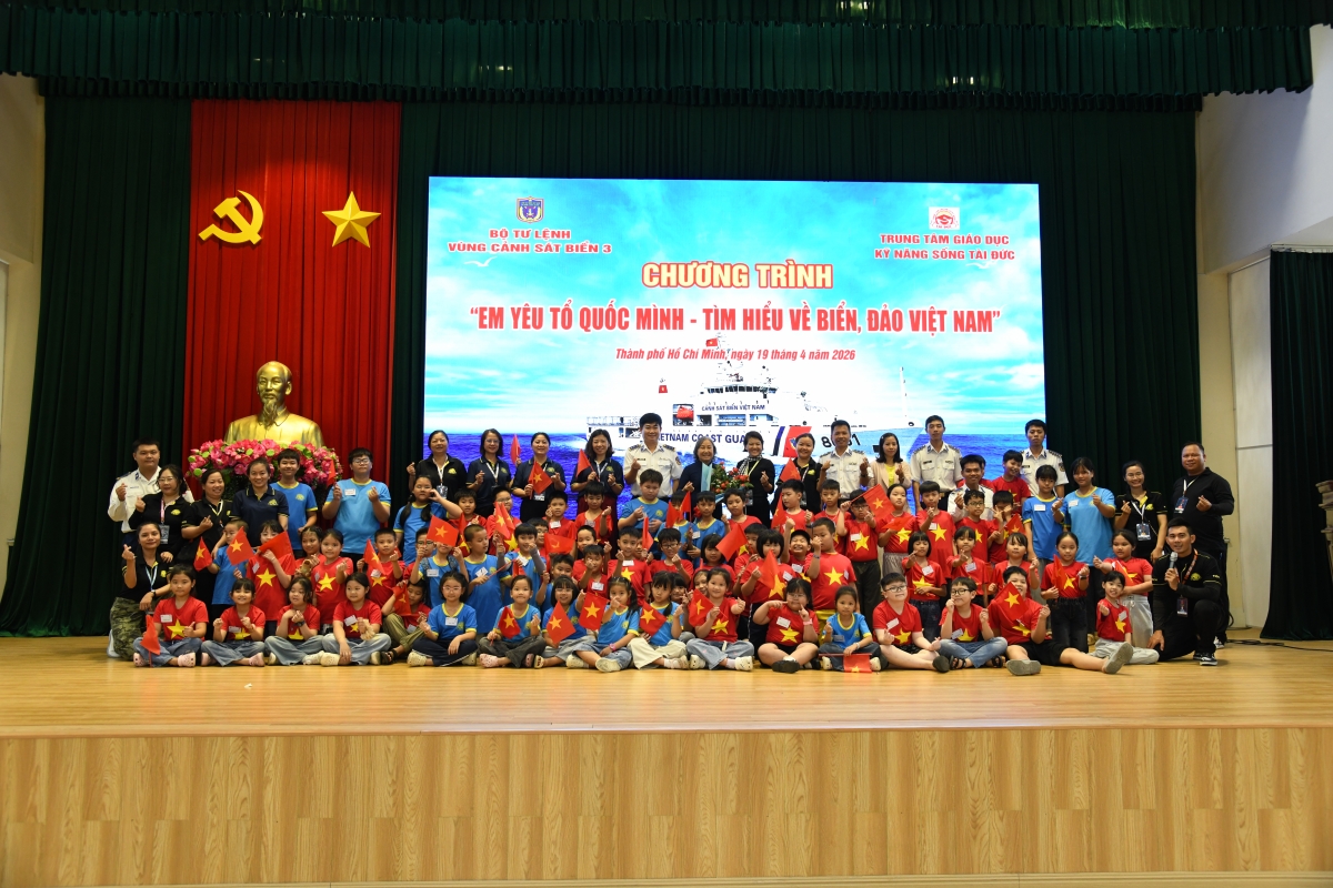 Chụp ảnh lưu niệm