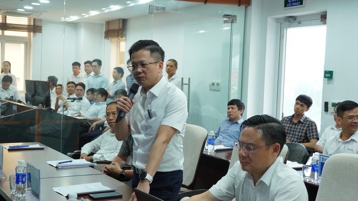 Ông Nguyễn Quốc Trung - Phó Tổng Giám đốc Công ty Vận hành hệ thống điện và thị trường điện Quốc gia (NSMO) kiêm Giám đốc CSO trực tiếp tham gia chỉ đạo, đánh giá công tác diễn tập.