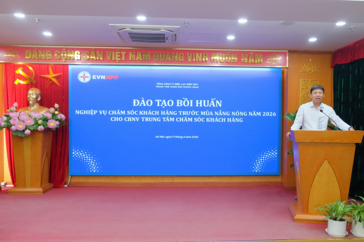 Ông Trương Anh Quảng - Phó Giám đốc Trung tâm Chăm sóc khách hàng EVNNPC