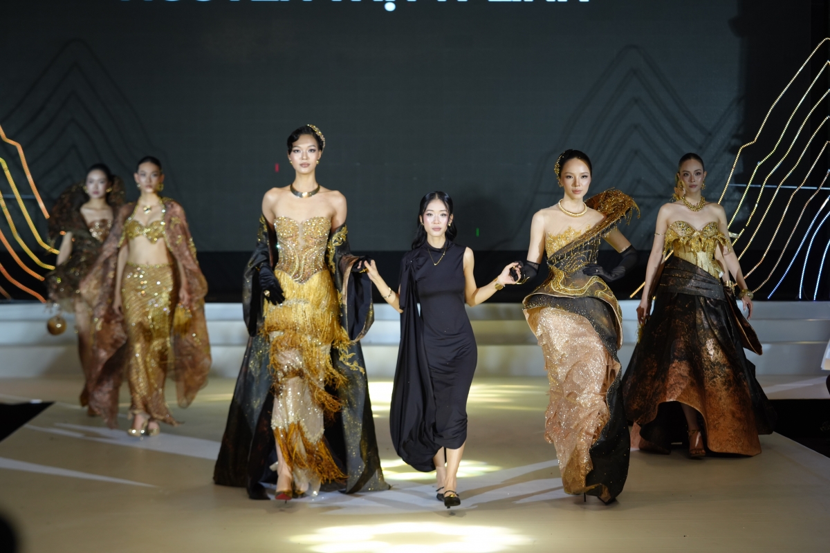 Mỗi nhà thiết kế trẻ đều thể hiện rõ nét bản sắc riêng trong phong cách thiết kế