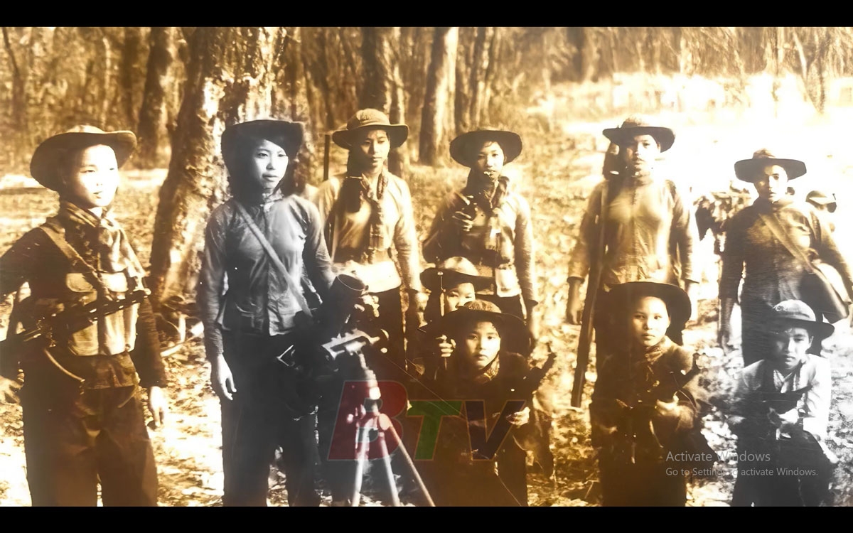 Hình ảnh đội nữ pháo binh B4 Dầu Tiếng (ảnh tư liệu)