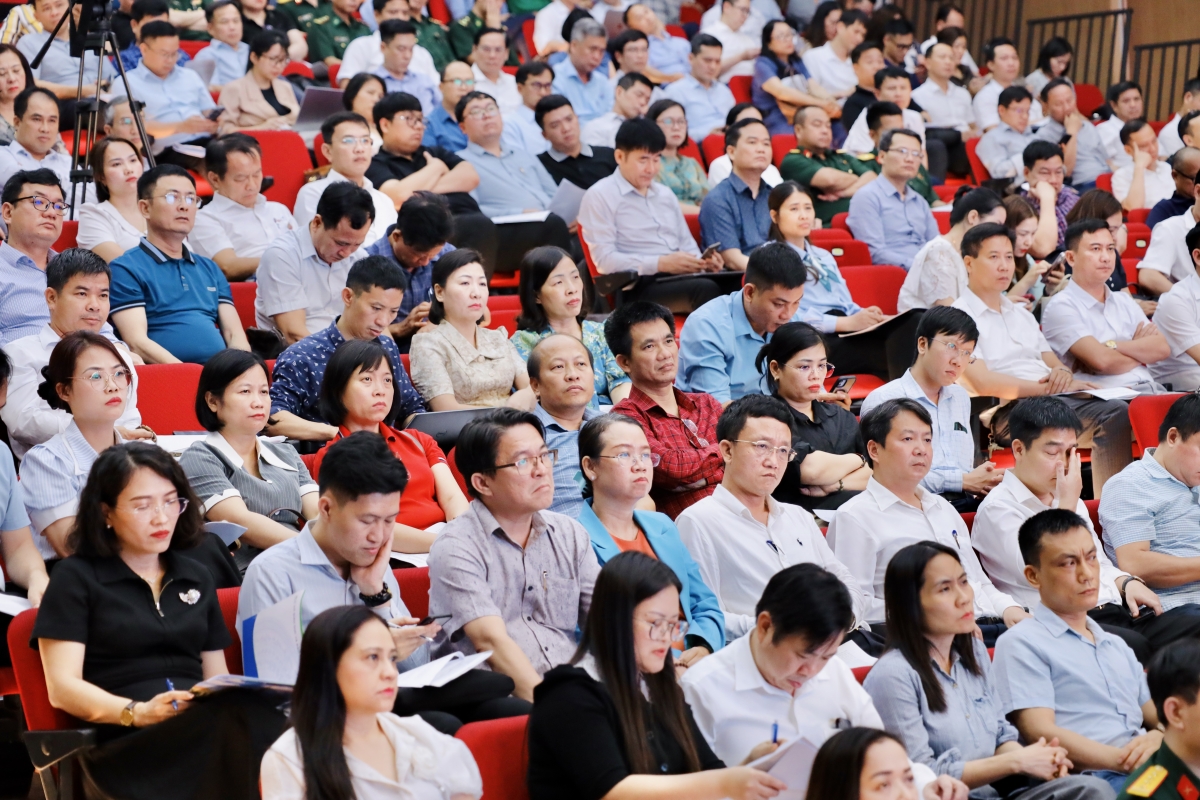 Toàn cảnh hội nghị