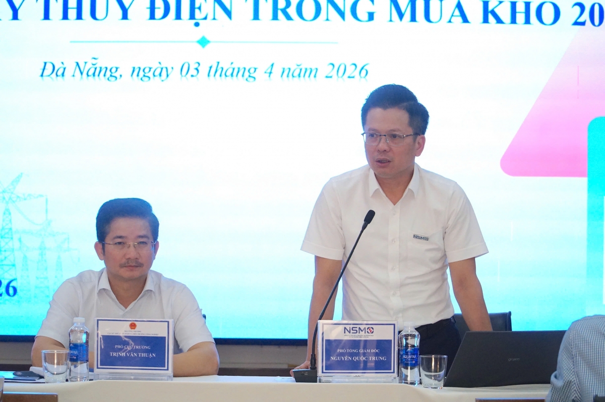 Ông Nguyễn Quốc Trung - Phó Tổng Giám đốc NSMO thông tin tại Hội nghị: "Nhu cầu tiêu thụ điện thực tế đang có xu hướng tăng cao, dự báo kịch bản cơ sở tăng trưởng khoảng 7 - 8% so với năm 2025, khả năng cao có thể tăng trưởng 9-10% sản lượng, công suất cực đại có thể tăng tới 11-12%".