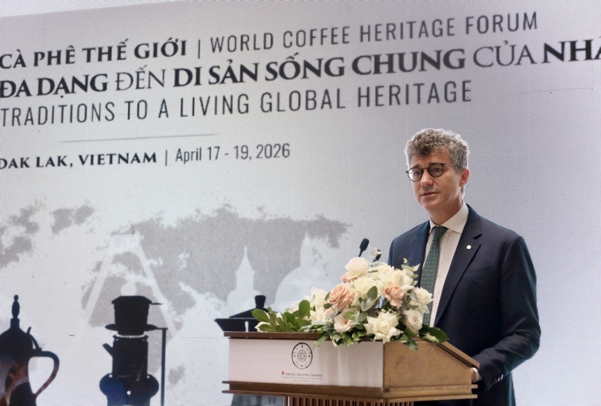 Ông Jonathan Baker, đại diện UNESCO tại Việt Nam đánh giá cao " Tri thức trồng và chế biến cà phê Đắk Lắk" trong bảo tồn, phát huy giá trị văn hoá cà phê.